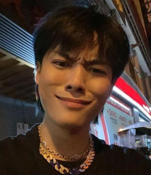 吃瓜网红小杨哥是谁啊,网络红人的崛起之路